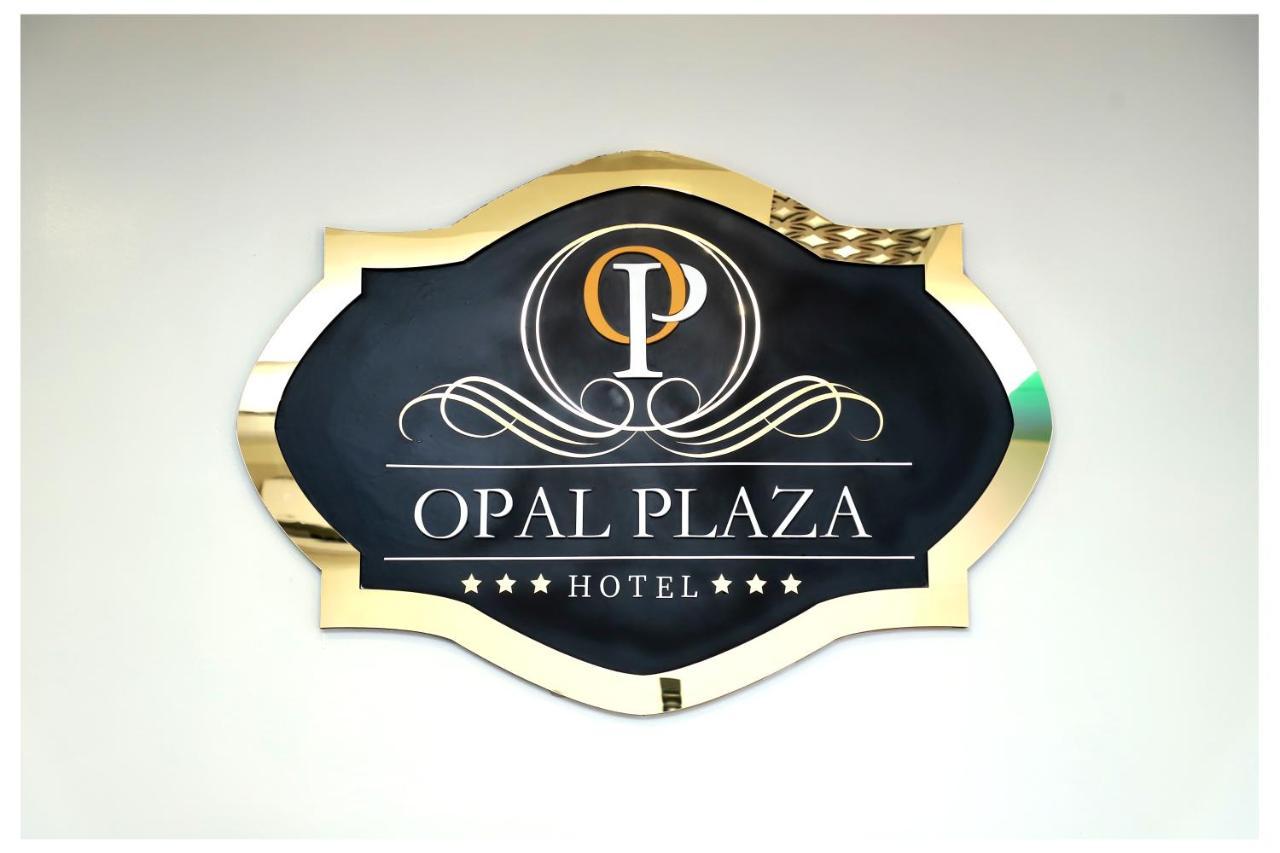 Hotel Opal Plaza Executive Waluj Buzurg Extérieur photo