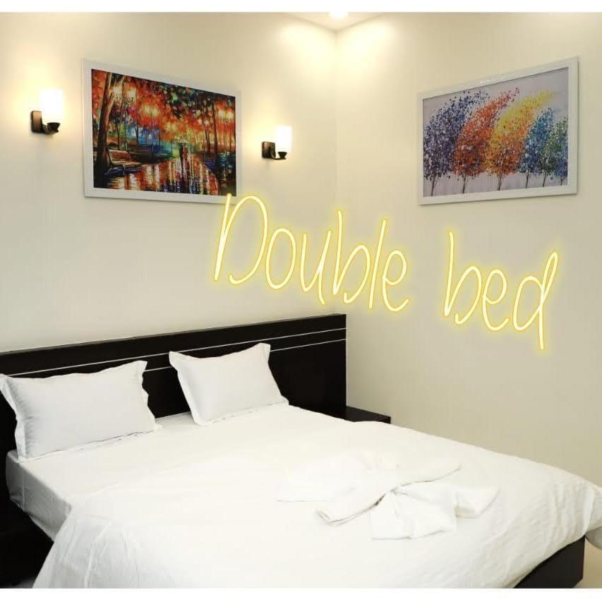 Hotel Opal Plaza Executive Waluj Buzurg Extérieur photo